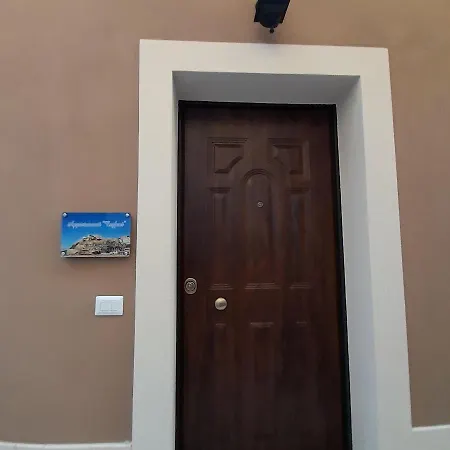 Apartment Cryfani